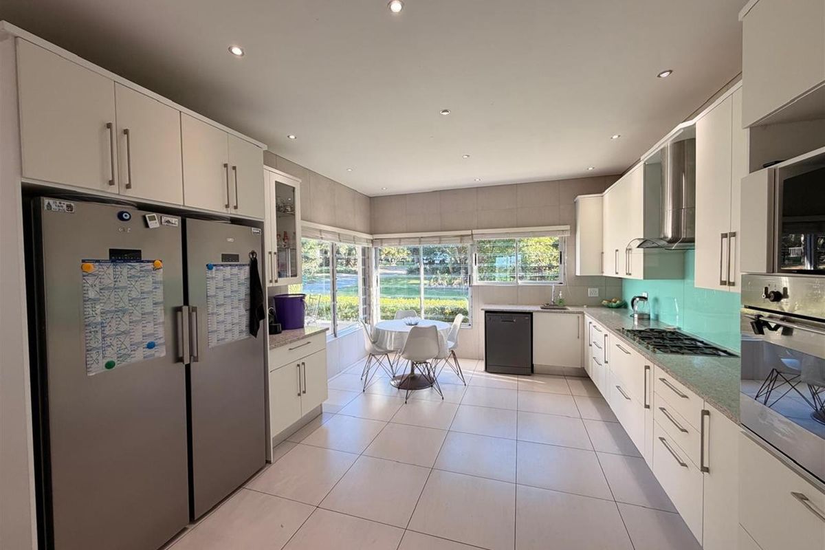 Off-Grid Lifestyle Farm for Sale in Sunrise on Sea - 3.72ha Coastal Estate with Sea Views - Photo 5