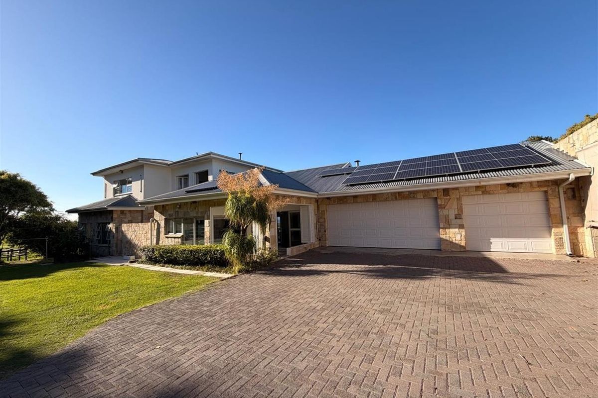 Off-Grid Lifestyle Farm for Sale in Sunrise on Sea - 3.72ha Coastal Estate with Sea Views - Photo 2