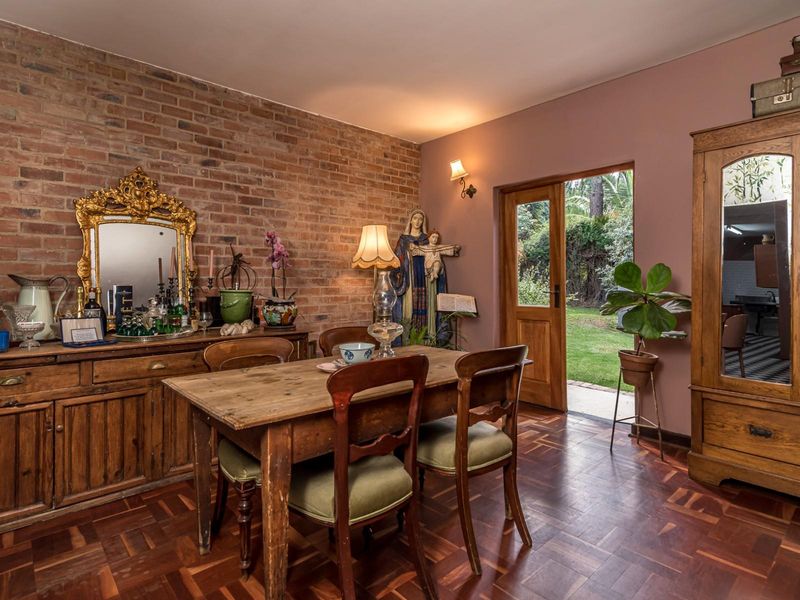 Four Bedroom Family Home in Hurlingham with Five Income Generating Guest Suites - Photo 3