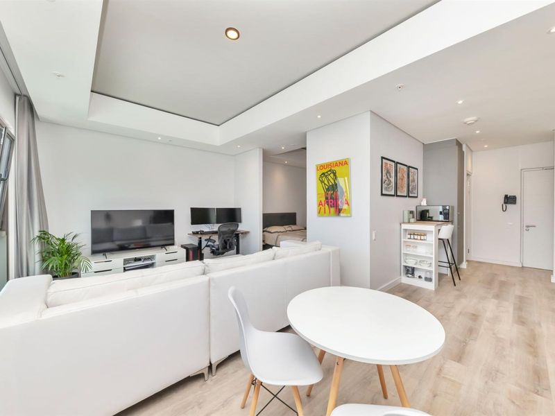 Furnished 1 Bedroom Apartment on the 23rd Floor - Harbour Arch - Photo 6