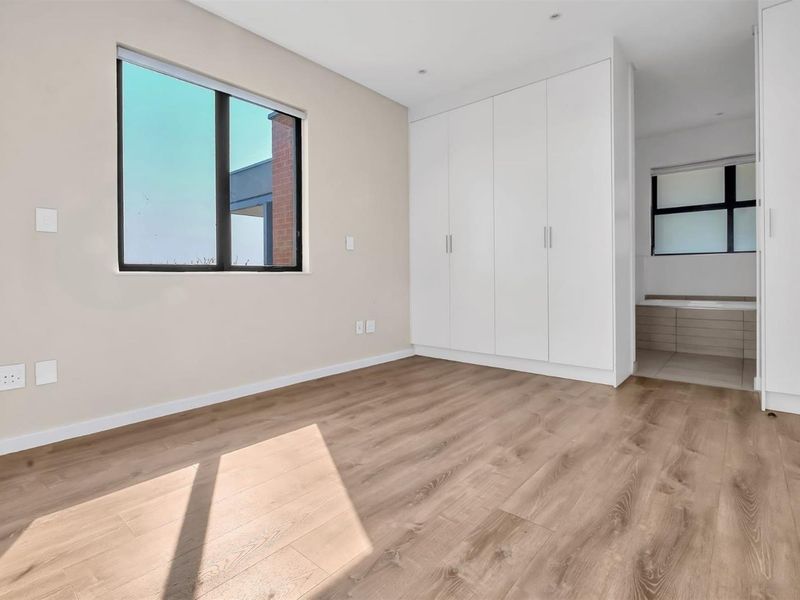 Apartment To Rent in Steyn City, Midrand - Photo 8