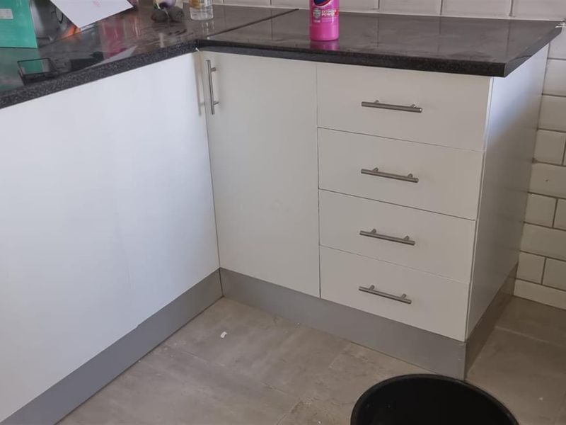 MORDERN 2 BEDROOM APARTMENT IN PRETORIA NORTH - Photo 9