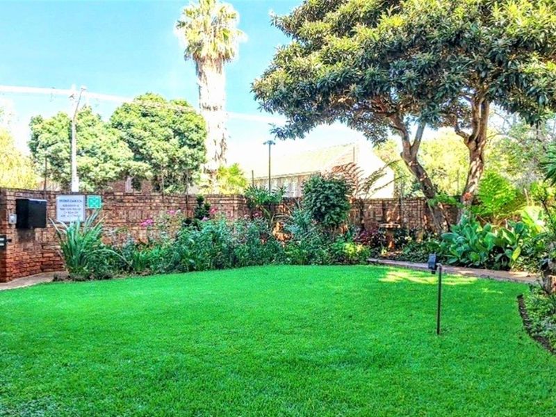 MORDERN 2 BEDROOM APARTMENT IN PRETORIA NORTH - Photo 6