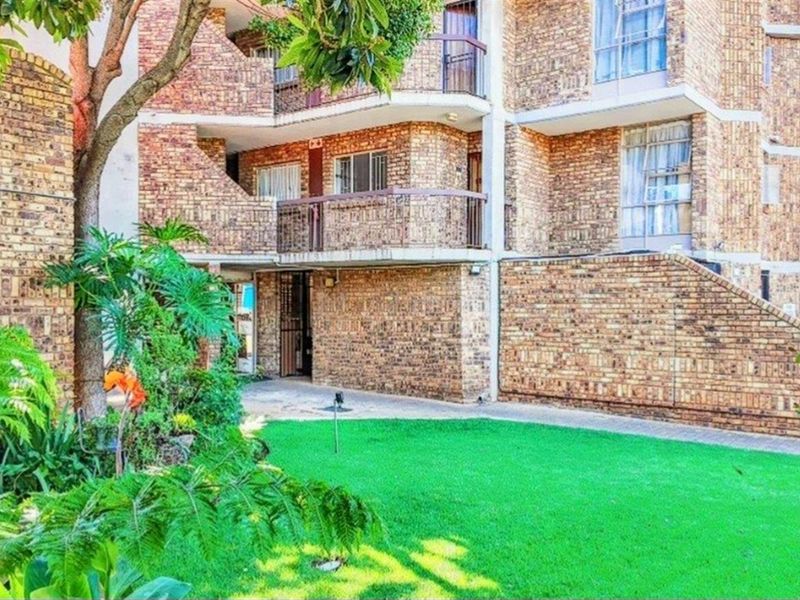 MORDERN 2 BEDROOM APARTMENT IN PRETORIA NORTH - Photo 5