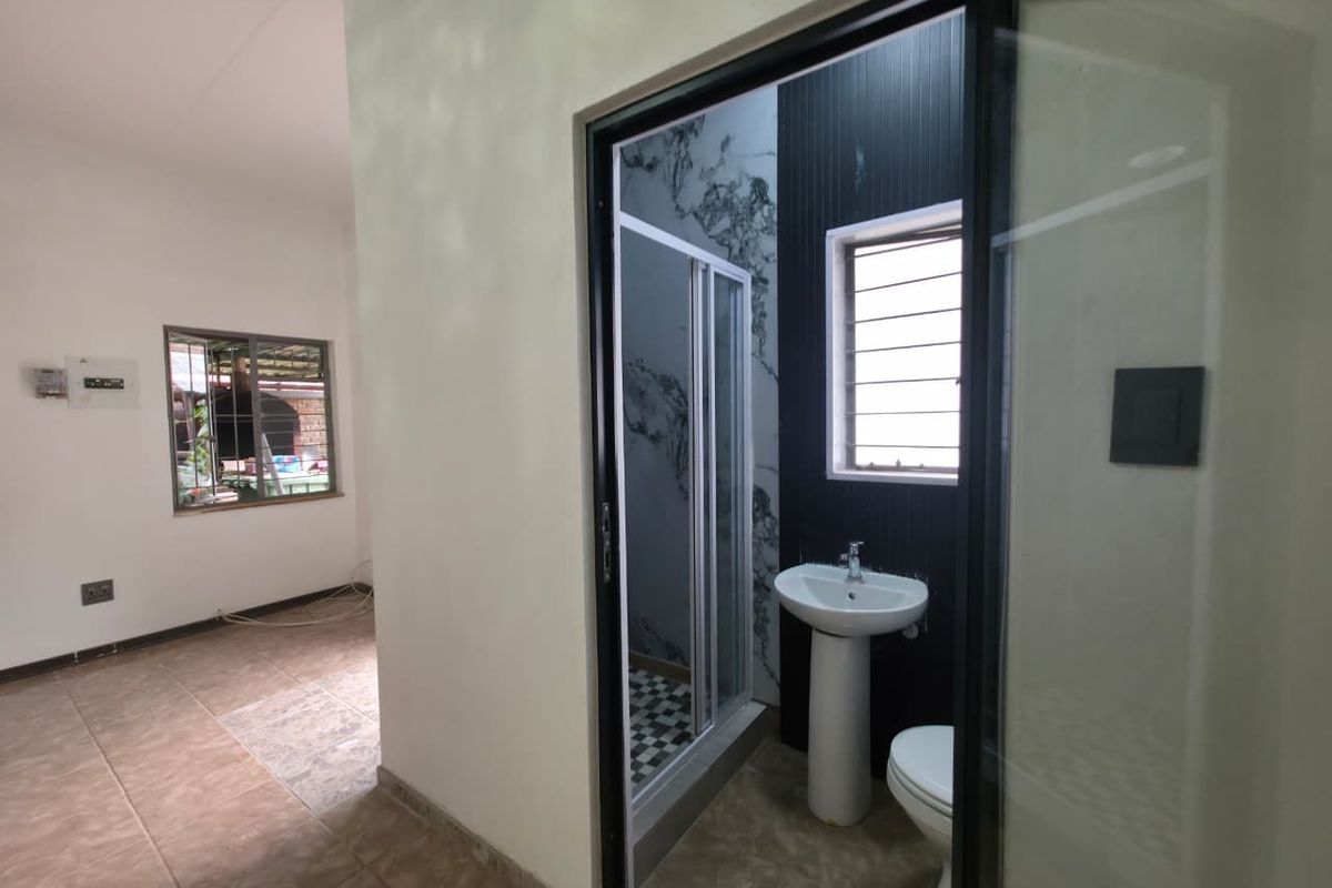 Ensuite Room To Rent in Lyttelton Manor, Centurion - Photo 3