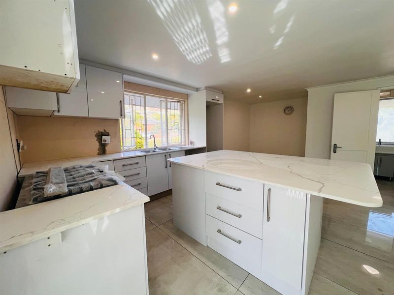 Apartment To Rent in Plattekloof 3, Plattekloof, Parow - Photo 7