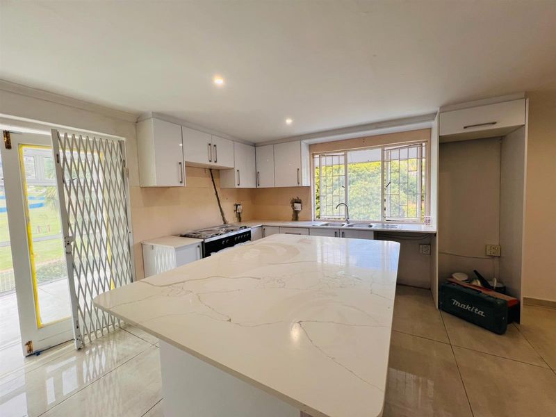 Apartment To Rent in Plattekloof 3, Plattekloof, Parow - Photo 8
