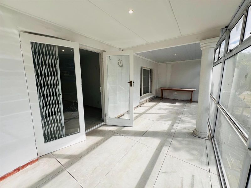 Apartment To Rent in Plattekloof 3, Plattekloof, Parow - Photo 5