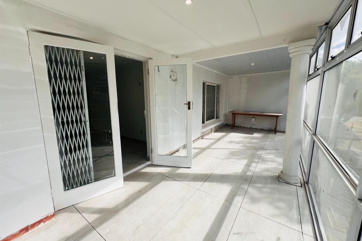 Apartment To Rent in Plattekloof 3, Plattekloof, Parow - Photo 5