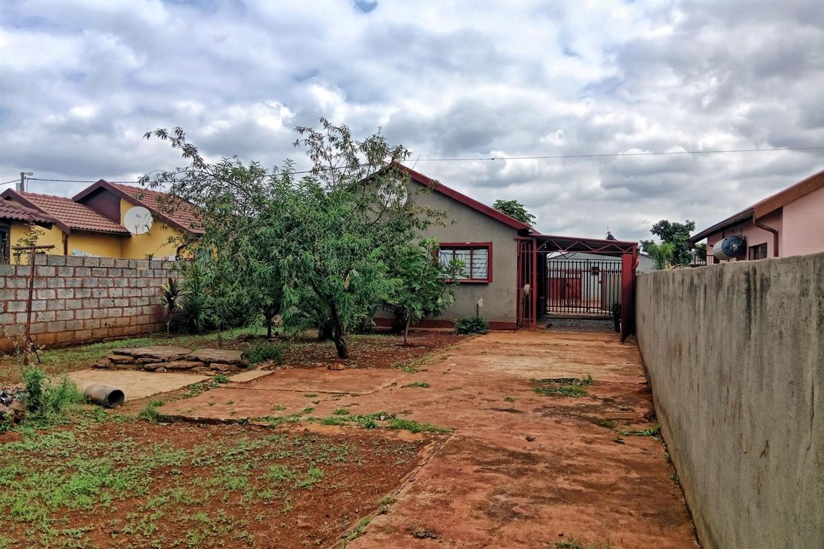 House for Sale in Soshanguve A, Soshanguve XX, Affordable Living in a Prime Location - Photo 5