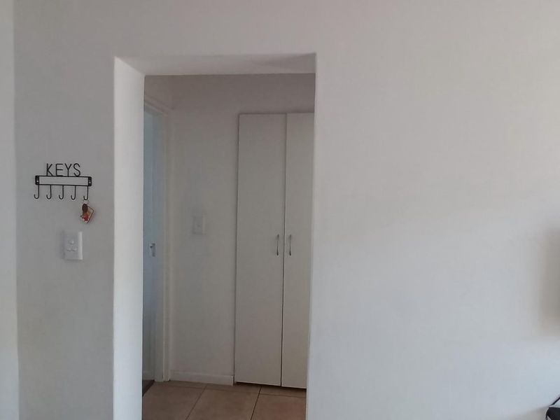 Apartment For Sale in Uitzicht, Kraaifontein - Photo 9
