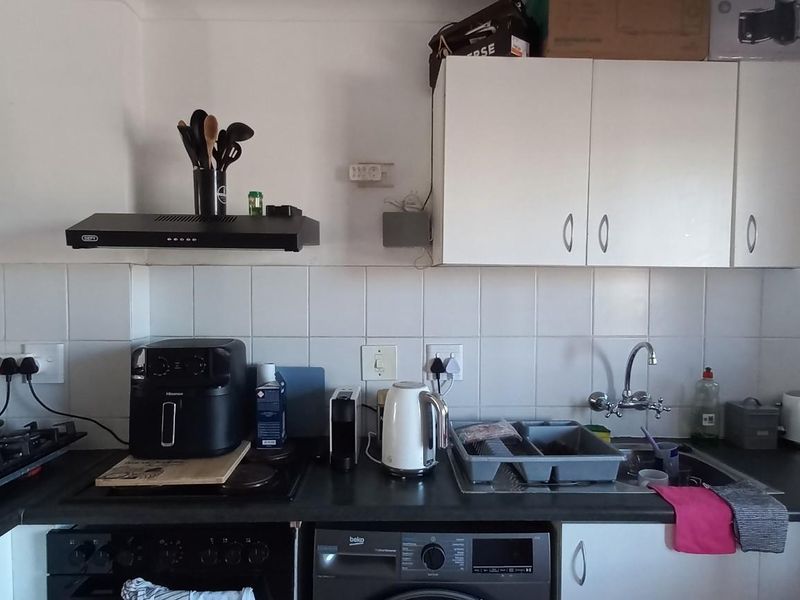 Apartment For Sale in Uitzicht, Kraaifontein - Photo 5