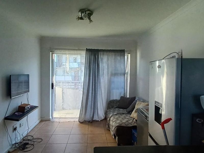 Apartment For Sale in Uitzicht, Kraaifontein - Photo 3