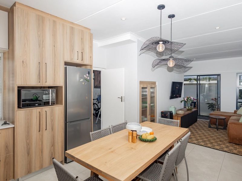 Modern 3-Bedroom Duplex in Secure Vierlanden Complex - Photo 5