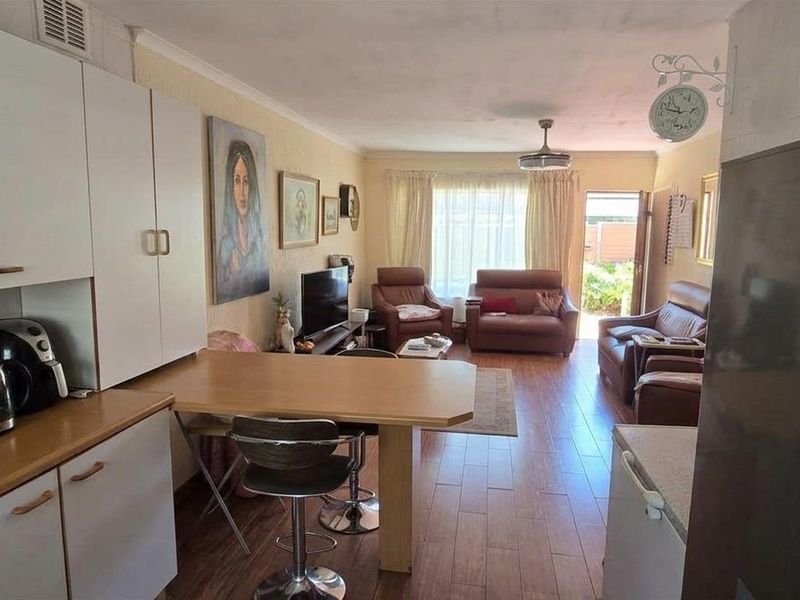 Townhouse For Sale in Van Dyk Park, Boksburg - Photo 5