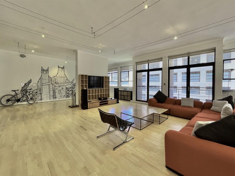 260m2  - Office Space situated in CBD Core - Photo 6