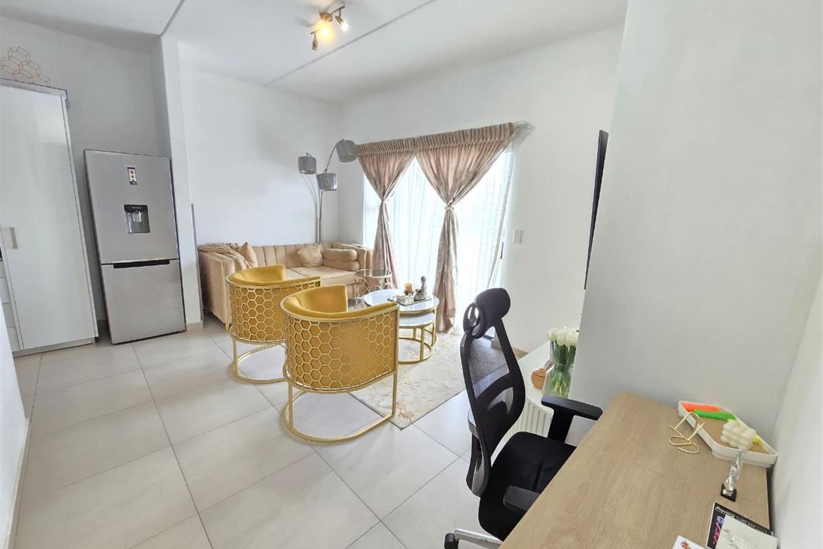 Apartment To Rent in North Riding, Randburg - Photo 2
