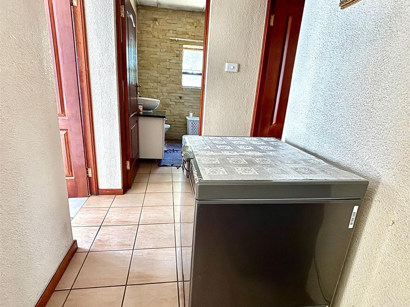 Townhouse To Rent in Sasolburg Ext 23, Sasolburg - Photo 10