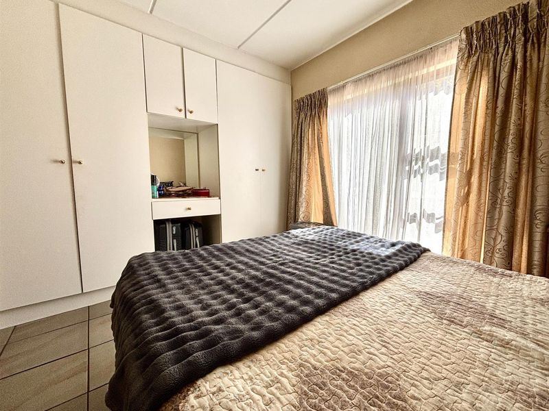 Townhouse To Rent in Sasolburg Ext 23, Sasolburg - Photo 3