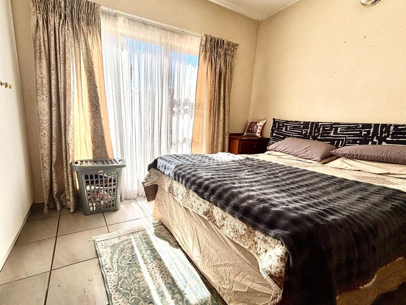 Townhouse To Rent in Sasolburg Ext 23, Sasolburg - Photo 2