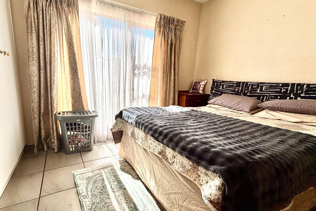 Townhouse To Rent in Sasolburg Ext 23, Sasolburg - Photo 2