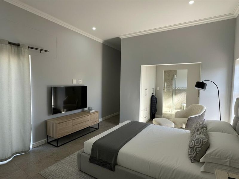 House For Sale in Paarl South, Paarl - Photo 8