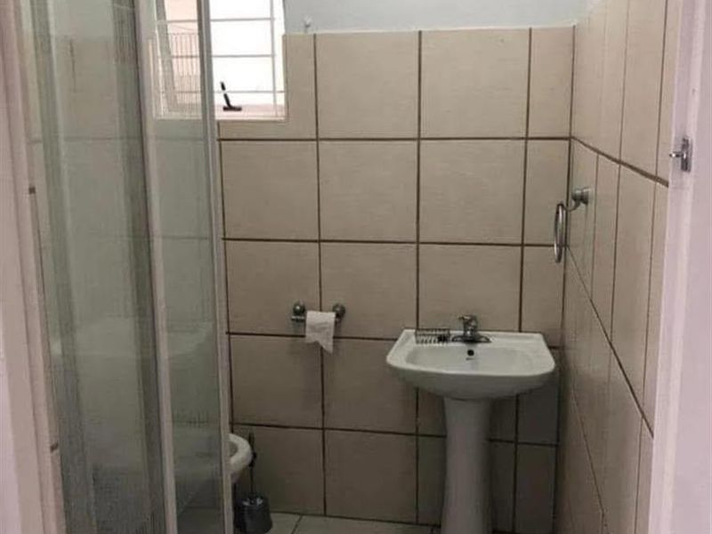 Multi Rental House For Sale in Bluff, Durban, KwaZulu Natal - Photo 8