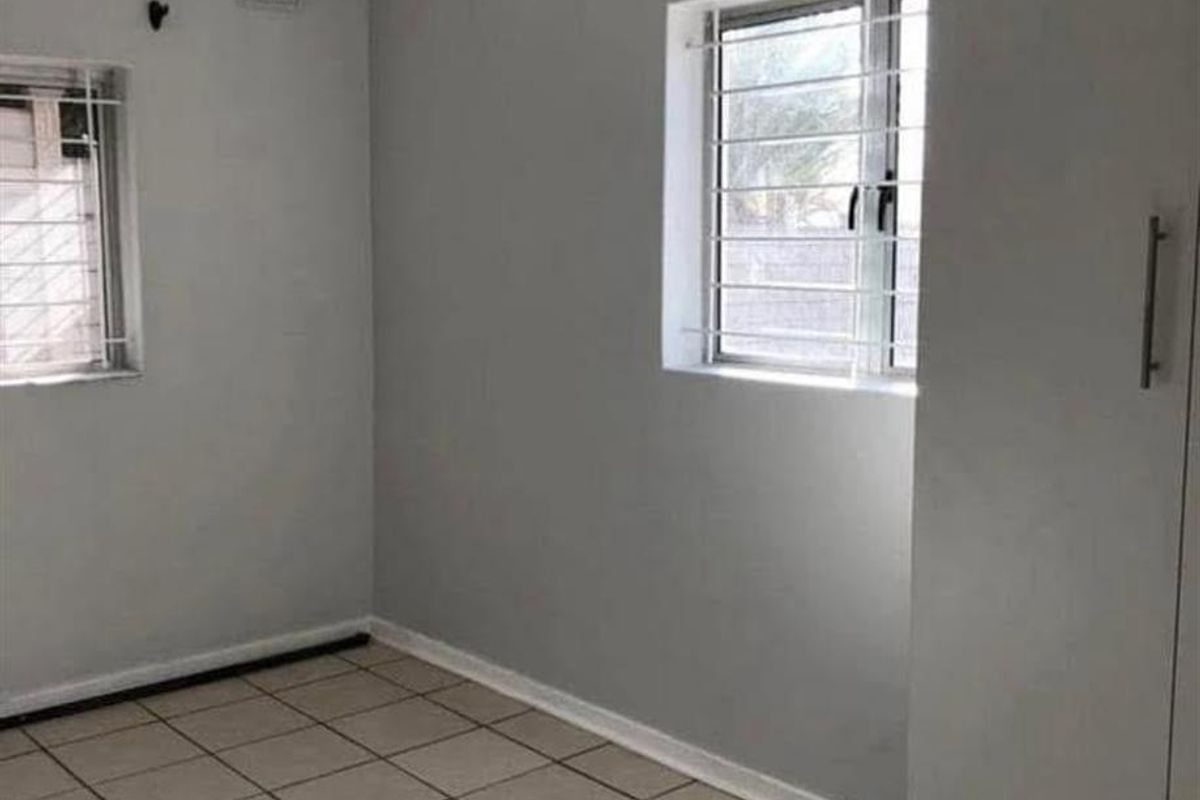 Multi Rental House For Sale in Bluff, Durban, KwaZulu Natal - Photo 5