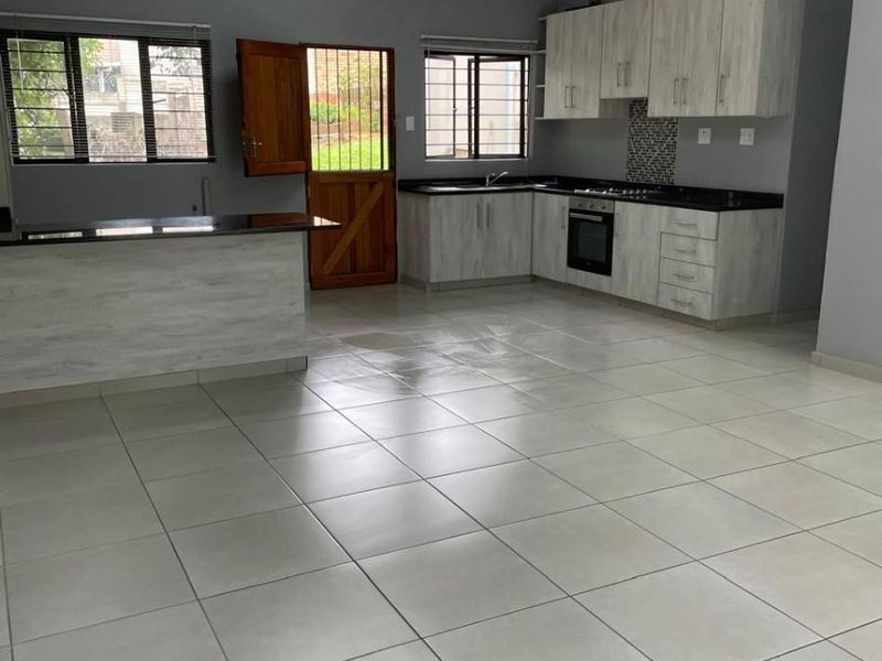 Multi Rental House For Sale in Bluff, Durban, KwaZulu Natal - Photo 1