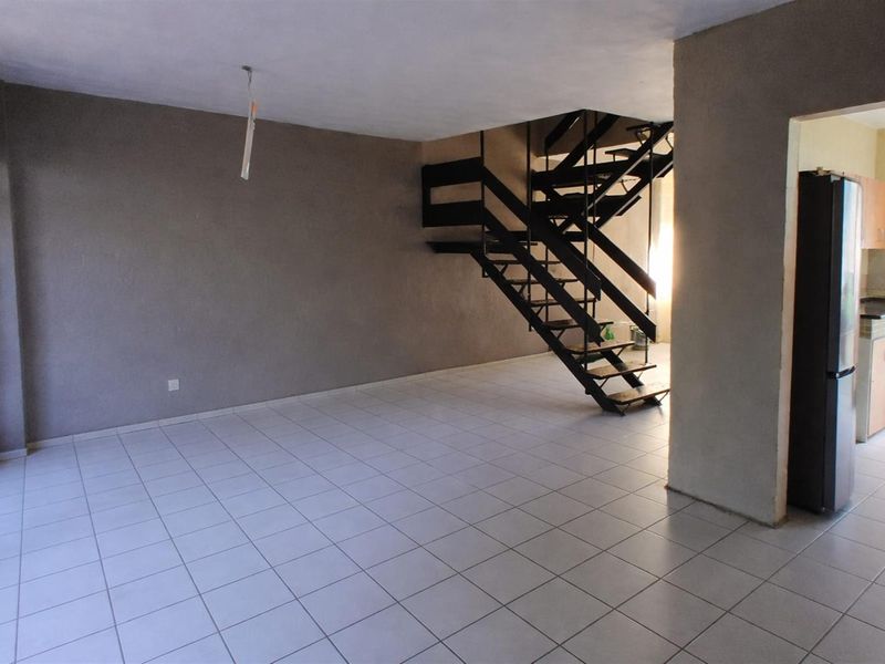 3 Bedroom Duplex for Sale in Meer En See, Richards Bay, KwaZulu Natal - Photo 4