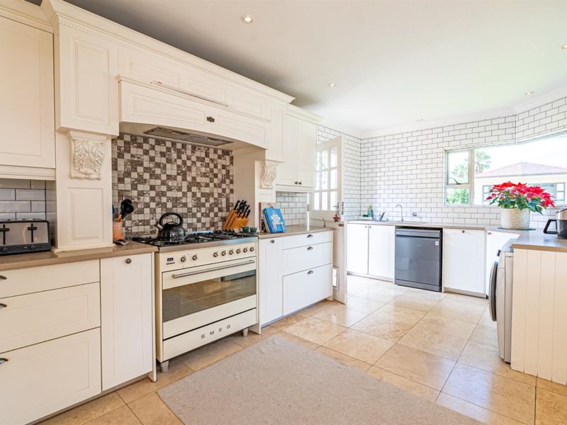 The Most Charming Home on the Block - Photo 4