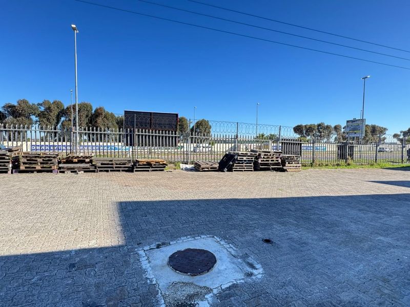 1,398m2 Industrial Warehouse To Let | Killarney Gardens, Cape Town - Photo 5