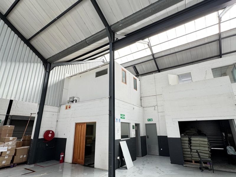 1,398m2 Industrial Warehouse To Let | Killarney Gardens, Cape Town - Photo 8