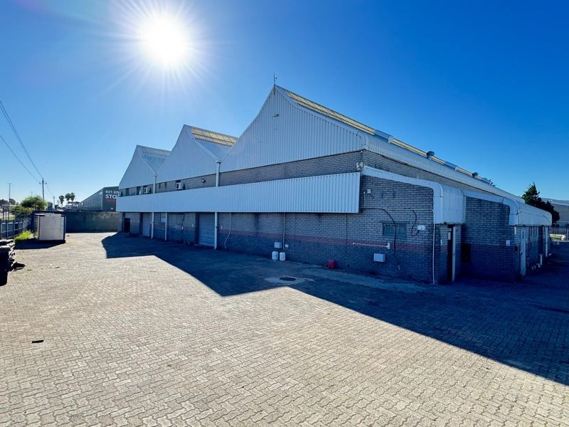1,398m2 Industrial Warehouse To Let | Killarney Gardens, Cape Town - Photo 3