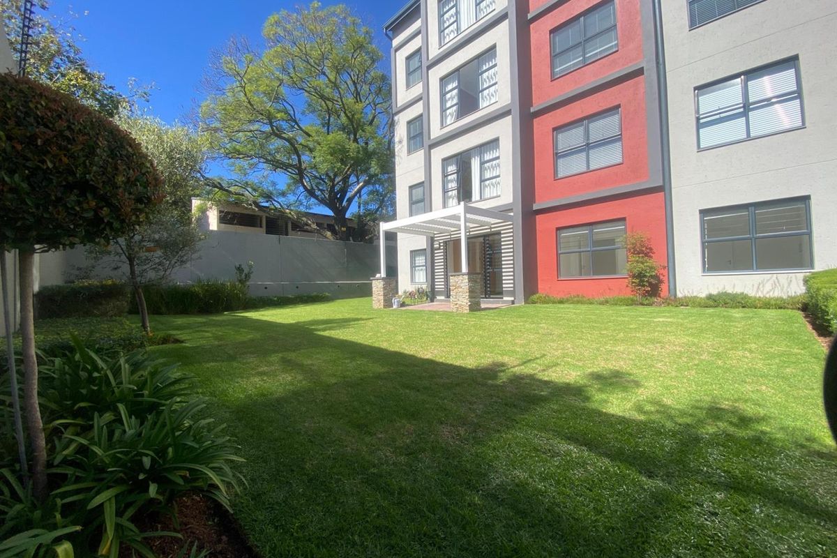 3-Bedroom 2-Bathroom 2-Car Park Ground Floor Apartment Available Now For Rent in Bryanston - Photo 4