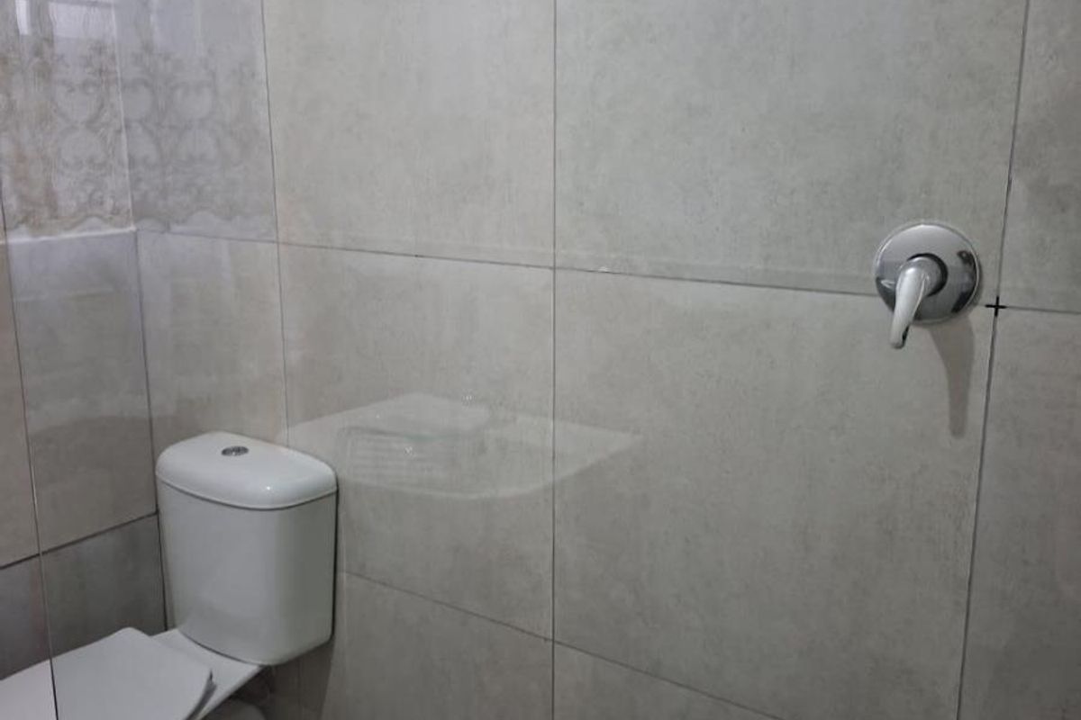 Showroom To Rent in Msholozi, White River - Photo 3