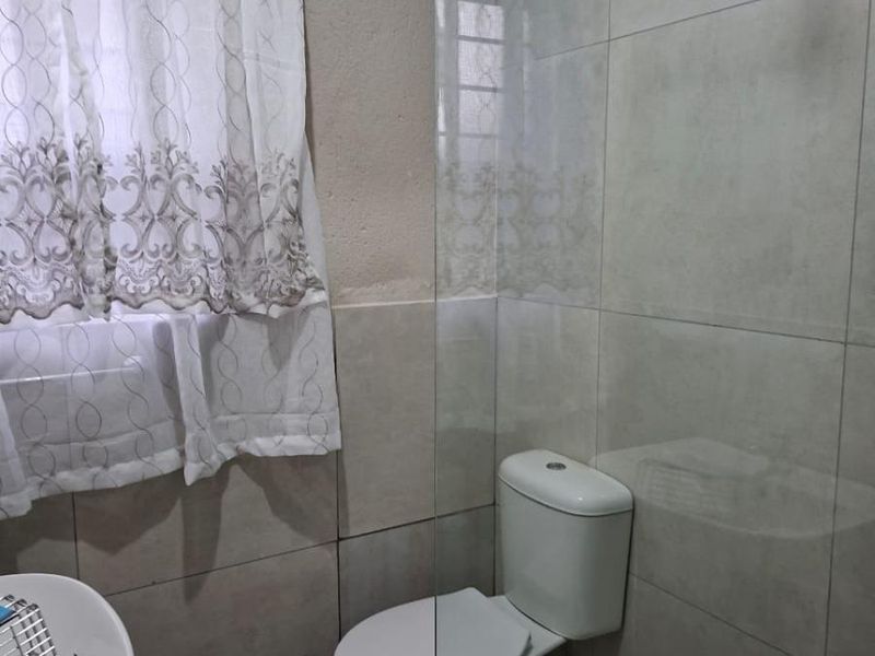 Showroom To Rent in Msholozi, White River - Photo 8