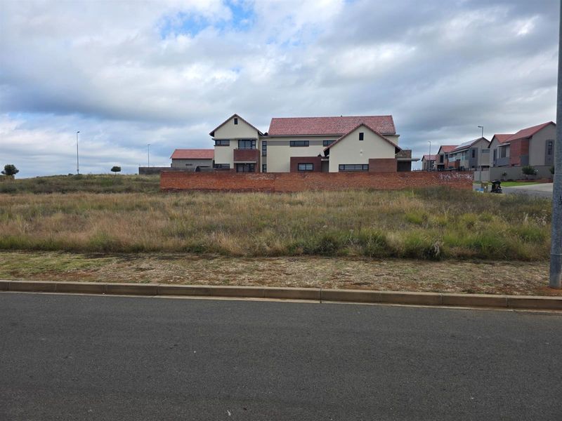 Corner Vacant Stand in Sought-After Wild Olive Estate, Bloemfontein - Photo 5