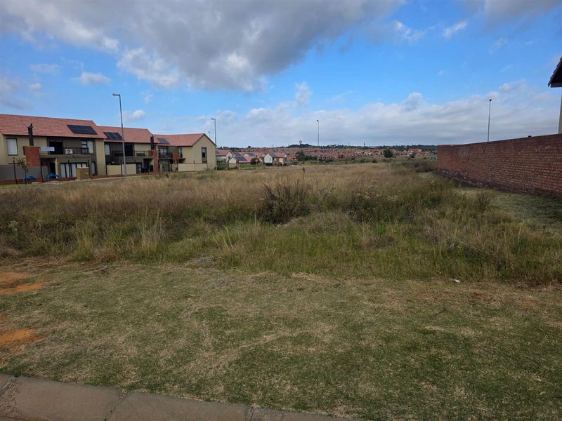 Corner Vacant Stand in Sought-After Wild Olive Estate, Bloemfontein - Photo 7