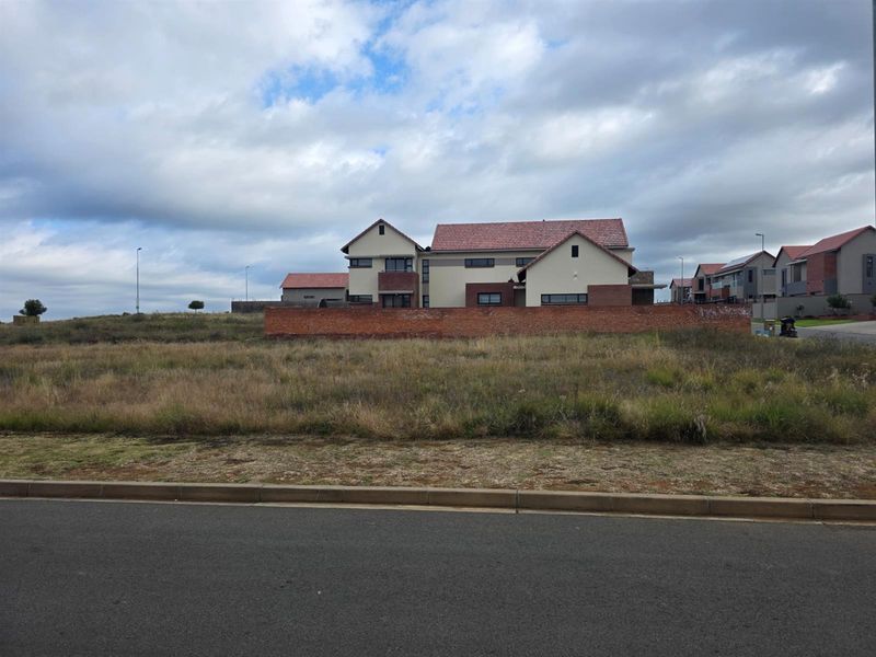 Corner Vacant Stand in Sought-After Wild Olive Estate, Bloemfontein - Photo 6