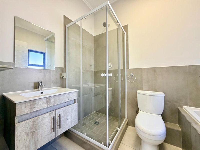 Townhouse For Sale in Glen Marais, Kempton Park - Photo 7