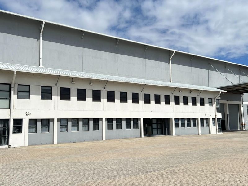 5,846m2 A-Grade Industrial Warehouse To Let | Airport Industria, Cape Town - Photo 2