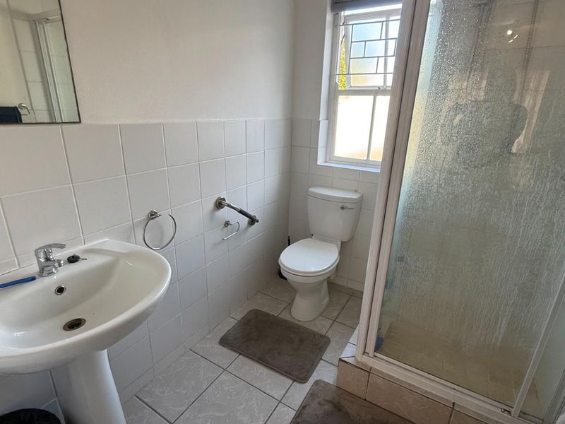 Apartment For Sale in Knysna Western Cape - Photo 8