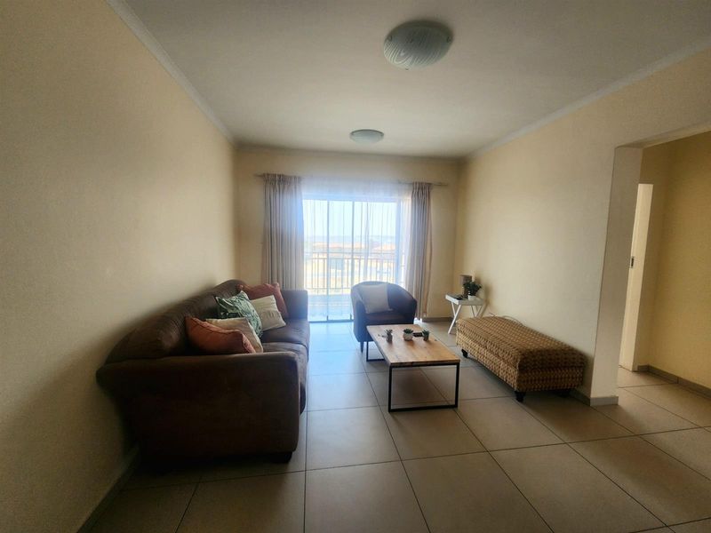 Modern 2 Bedroom 2nd Floor Apartment To Rent in Carlswald, Midrand - Photo 7