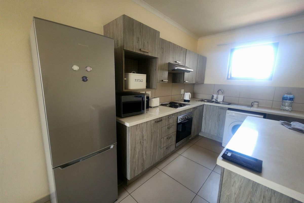 Modern 2 Bedroom 2nd Floor Apartment To Rent in Carlswald, Midrand - Photo 4