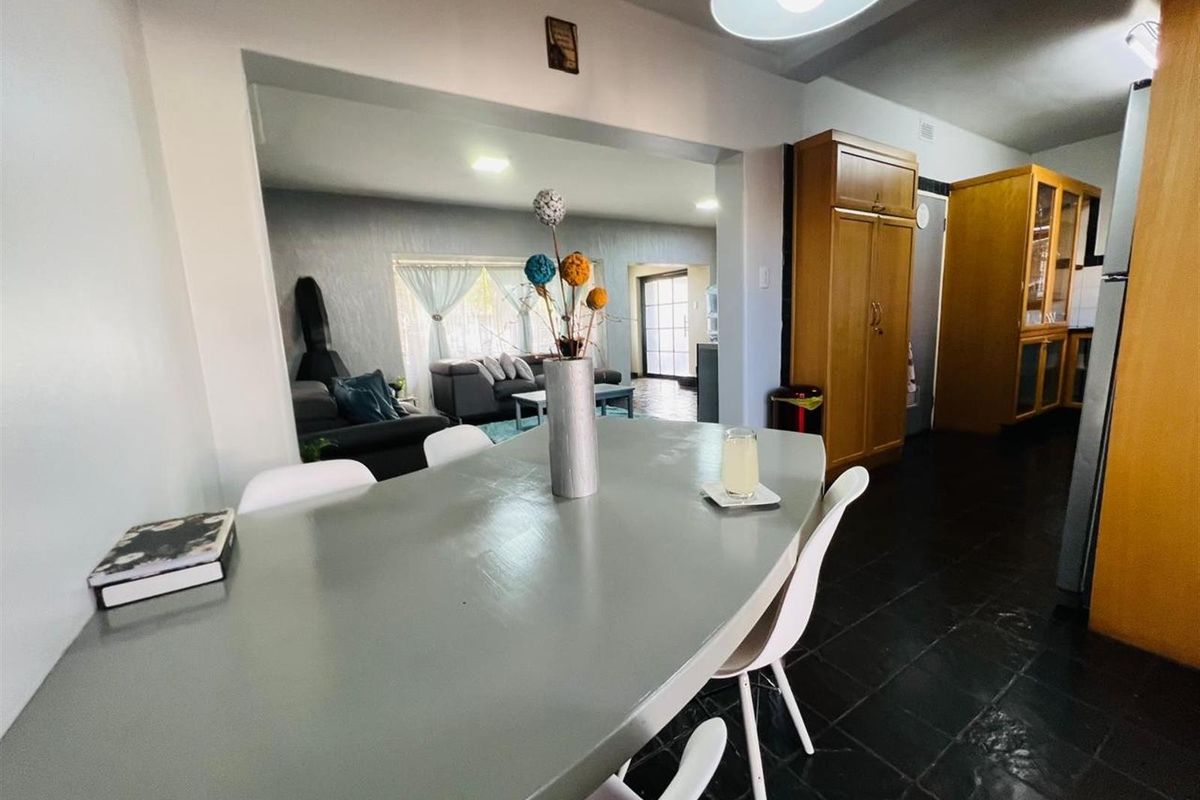 A 2-bedroom Townhouse Foe Sale in Vanderbijlpark, CW 1, Vanderbijlpark - Photo 4