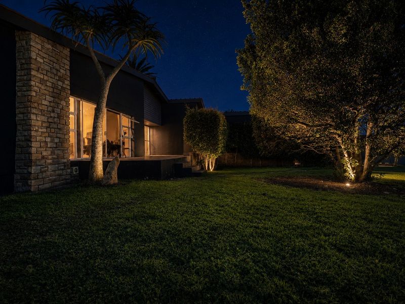 House For Sale in Mossel Bay Central Mossel Bay Western Cape - Photo 1