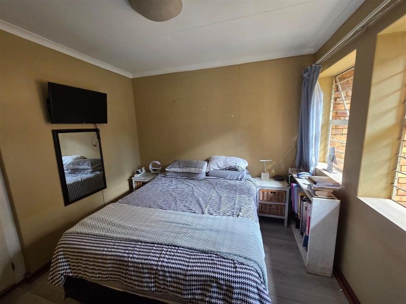 2 Bedroom Townhouse For Sale in Die Hoewes, Centurion - Photo 7