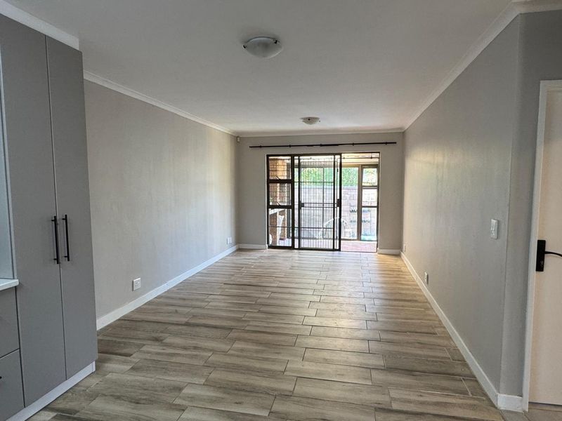 Rare Opportunity in Sought-After Kleinbron Estate - Photo 6