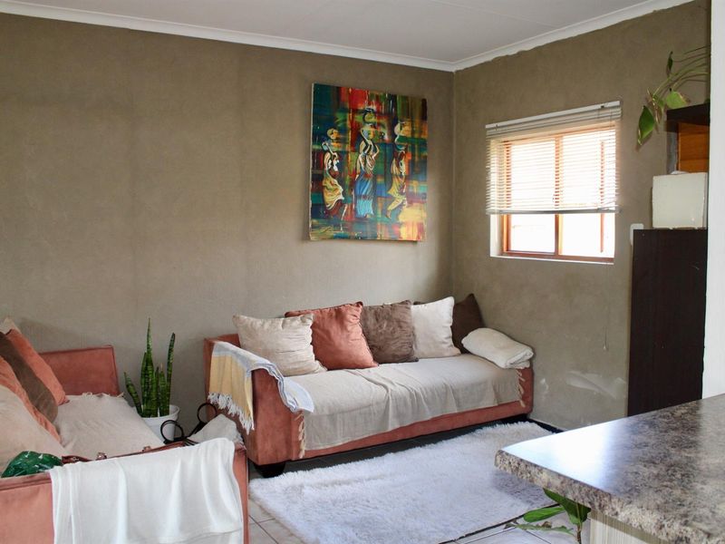 2-Bedroom Townhouse with Spacious Private Garden in Secure Randpark Ridge Complex - Photo 6